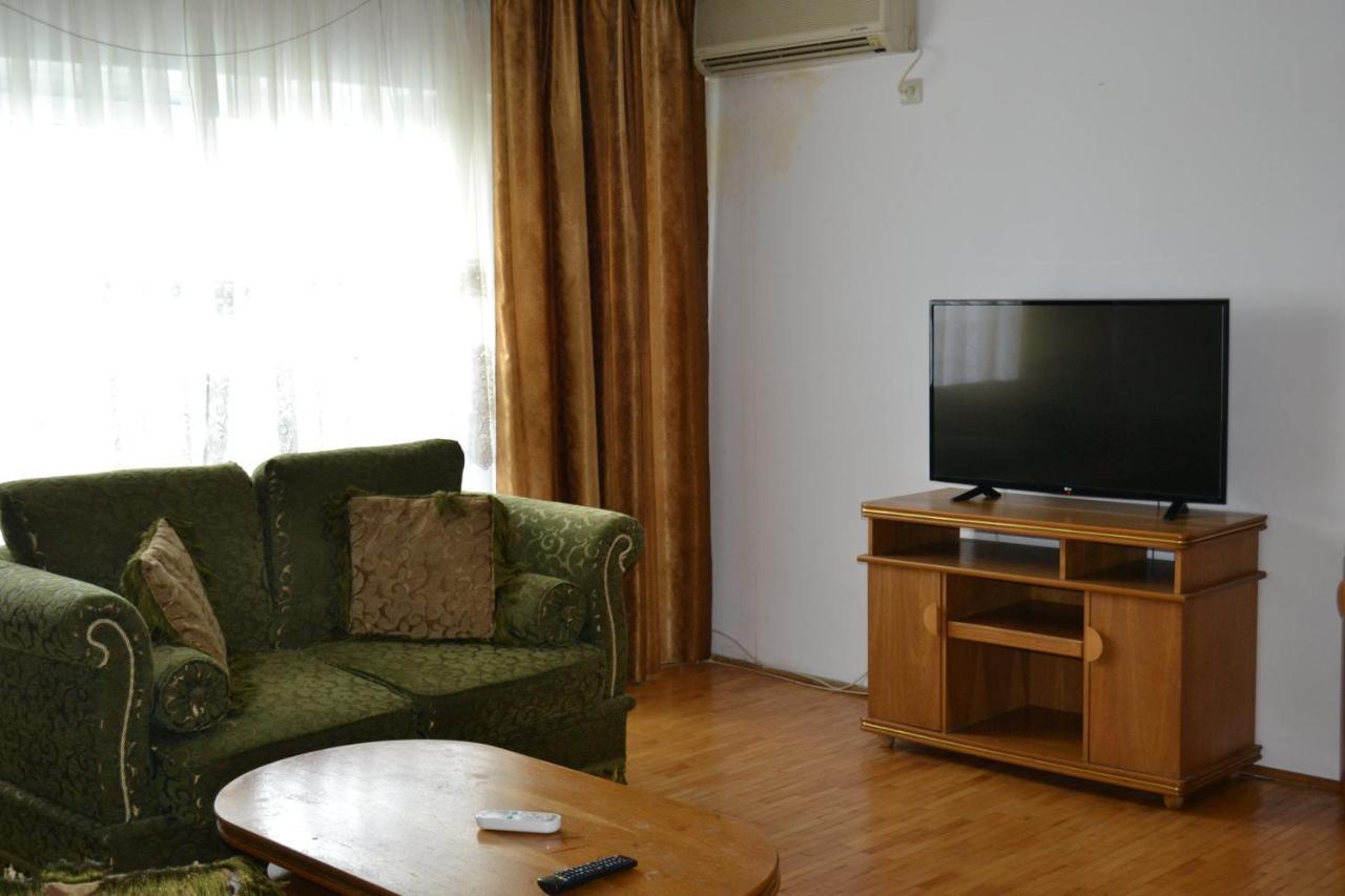 Ferienwohnung Dreams By The River Bukarest Exterior foto